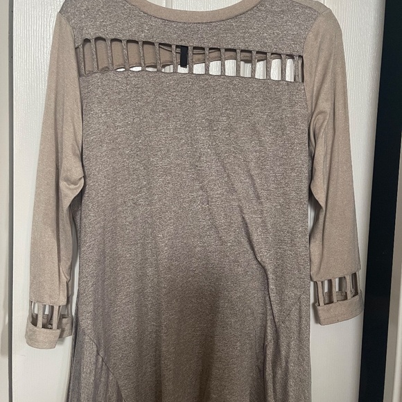IC Collection by Connie K Beige/Tan Top SZ XL - Picture 9 of 10